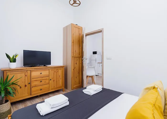 Two-Bedroom Apartment - Old Town